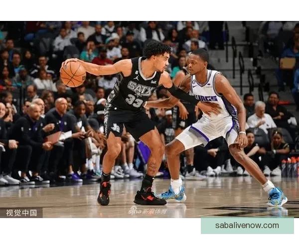 篮网强势反弹大胜国王终结十连败特劳雷卡特联手爆发助赢胜局